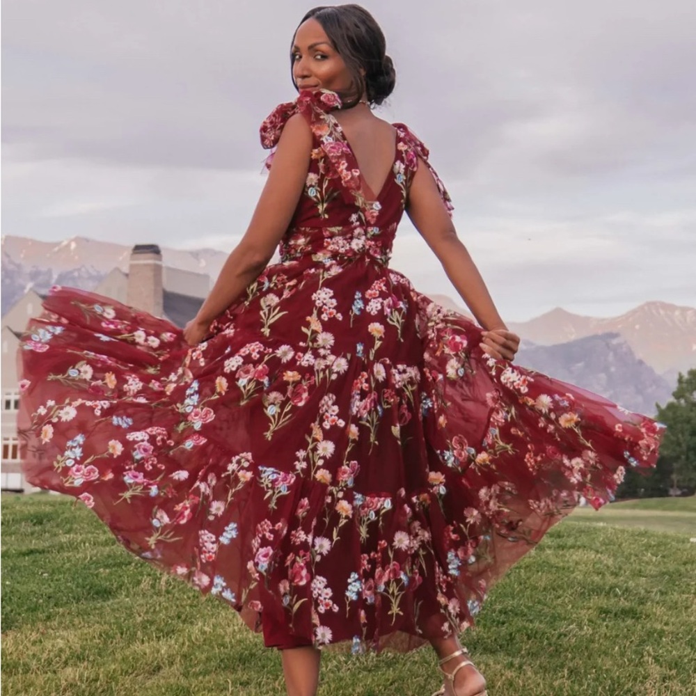 Jessa Kae Margaret Midi Dress
